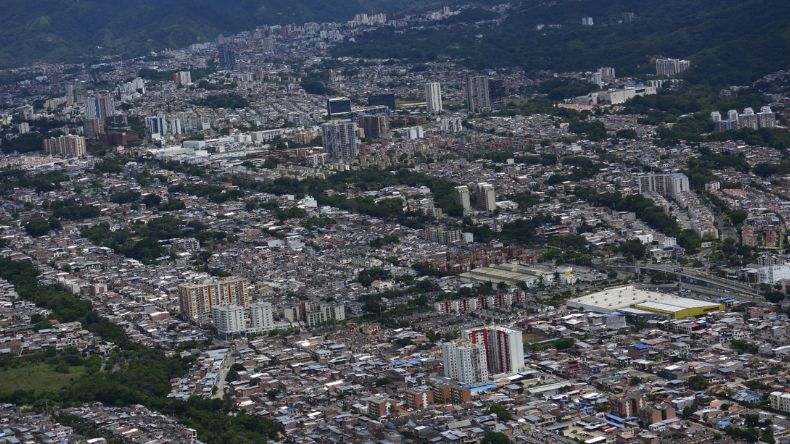 Gobernación del Tolima invertirá más de $300.000 millones en proyectos para Ibagué Gobernación del Tolima invertirá más de $300.000 millones en proyectos para Ibagué