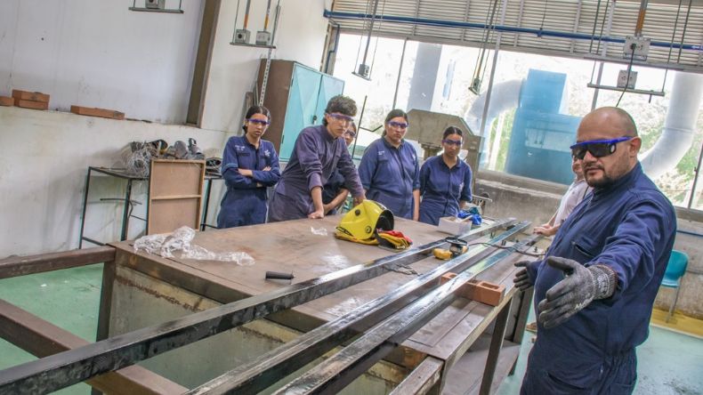 Sena Tolima invirtió $2.000 millones en seguridad para formación en soldadura Sena Tolima invirtió $2.000 millones en seguridad para formación en soldadura