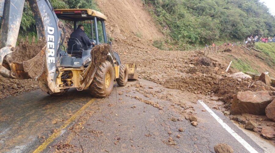 Más de 40 municipios del Tolima están en alerta por deslizamientos de tierra Más de 40 municipios del Tolima están en alerta por deslizamientos de tierra