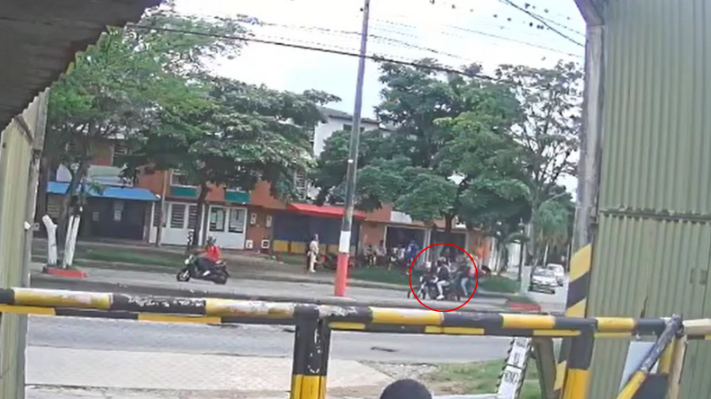 Buscan a motociclista que atropelló a una adulta mayor en Ibagué Buscan a motociclista que atropelló a una adulta mayor en Ibagué