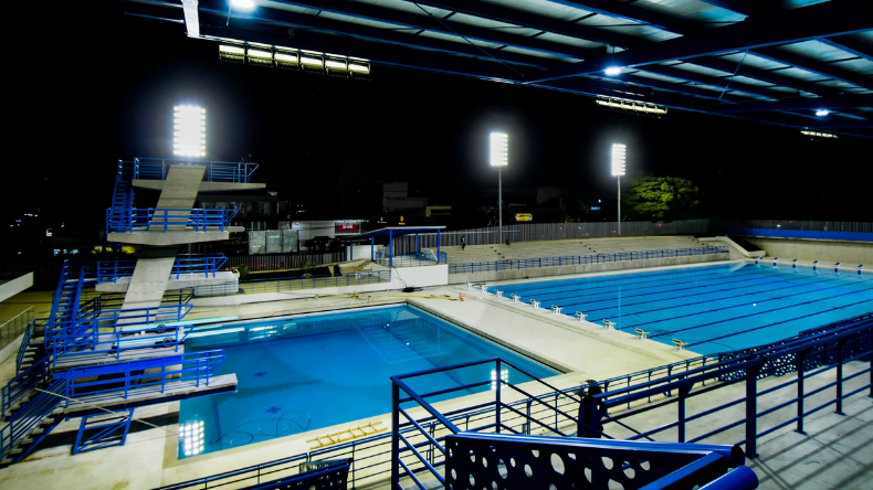 PISCINA 42 PRUEBAS LUMINARIAS