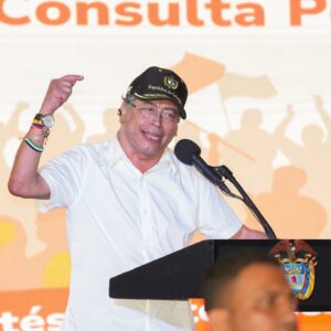“El día que vuelva a la Presidencia será tras una revolución”: Petro aviva debate sobre la reelección “El día que vuelva a la Presidencia será tras una revolución”: Petro aviva debate sobre la reelección