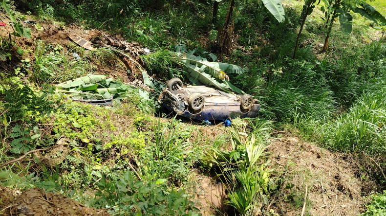 Varios heridos dejó volcamiento vehicular en el sur del Tolima Varios heridos dejó volcamiento vehicular en el sur del Tolima