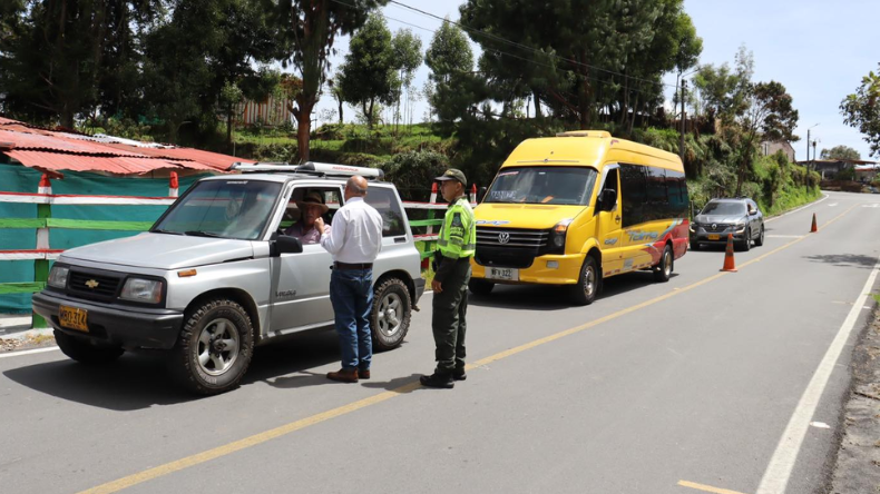 Más de 700.000 vehículos transitarán por las vías del Tolima en Semana Santa Más de 700.000 vehículos transitarán por las vías del Tolima en Semana Santa