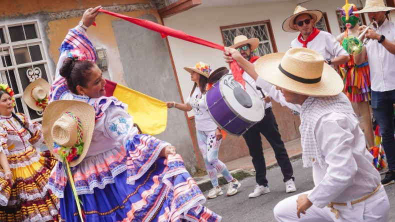 Abren inscripciones para el Concurso de la Cuadra Sanjuanera en Ibagué Abren inscripciones para el Concurso de la Cuadra Sanjuanera en Ibagué