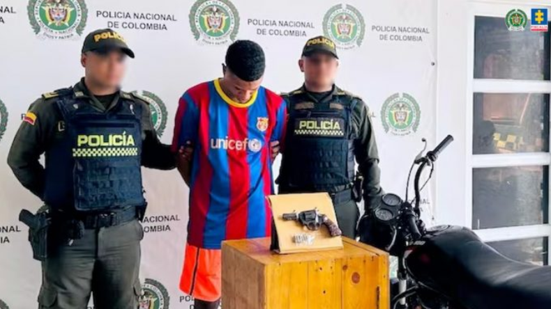 Cárcel para hombre que intentó asesinar a una patrullera de la Policía Cárcel para hombre que intentó asesinar a una patrullera de la Policía