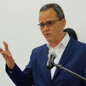 Rector de la UT se aparta temporalmente del cargo tras denuncias en su contra Rector de la UT se aparta temporalmente del cargo tras denuncias en su contra