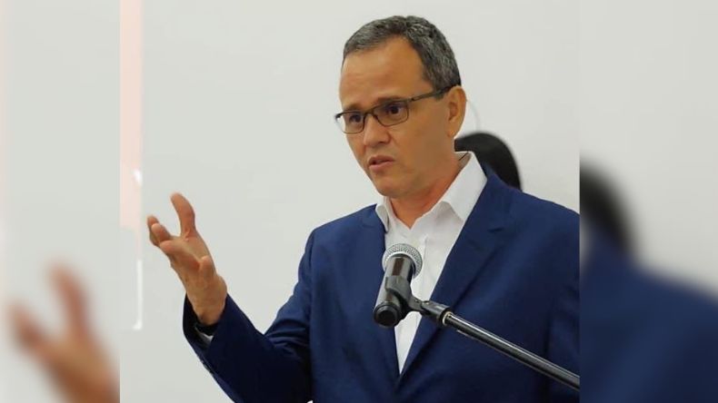 Rector de la UT se aparta temporalmente del cargo tras denuncias en su contra Rector de la UT se aparta temporalmente del cargo tras denuncias en su contra