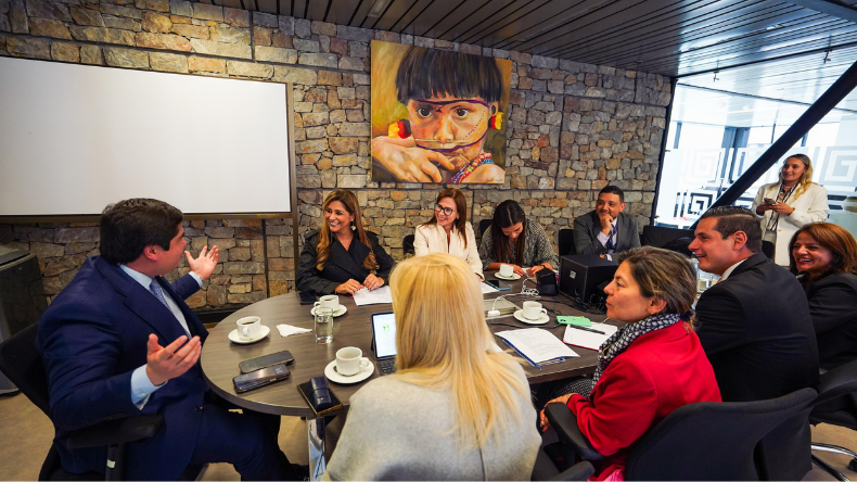 Ecuador y Perú respaldarán la Cumbre Suramericana en Defensa de la Cordillera de los Andes Ecuador y Perú respaldarán la Cumbre Suramericana en Defensa de la Cordillera de los Andes