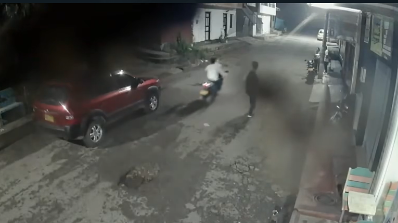 Niño fue atropellado por una motocicleta en Icononzo Niño fue atropellado por una motocicleta en Icononzo