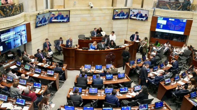 Senado hunde consulta popular del Gobierno Petro