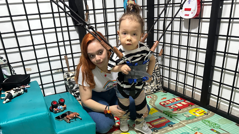 “Mathi es mi mayor maestro”: madre de niño con enfermedad huérfana “Mathi es mi mayor maestro”: madre de niño con enfermedad huérfana