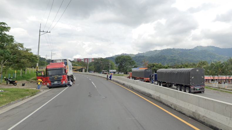 Asesinaron al conductor de un camión en la variante de Ibagué Asesinaron al conductor de un camión en la variante de Ibagué