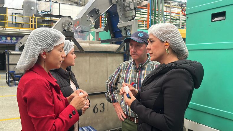 Fábrica de Licores del Tolima refuerza seguridad para evitar adulteración Fábrica de Licores del Tolima refuerza seguridad para evitar adulteración