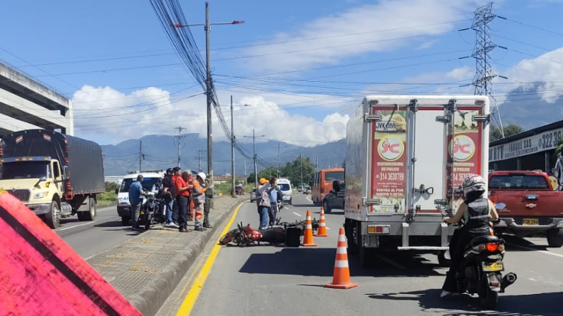 Tres heridos deja accidente en la vía Mirolindo Tres heridos deja accidente en la vía Mirolindo