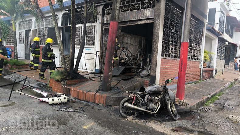 Explosión en taller de motos en el barrio Parrales dejó dos heridos Explosión en taller de motos en el barrio Parrales dejó dos heridos
