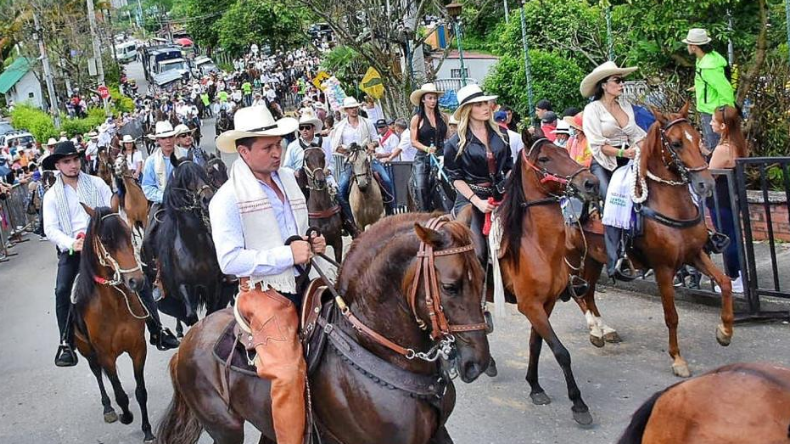 Piden a Procuraduría y a Cortolima prevenir abusos contra animales en las fiestas del folclor Piden a Procuraduría y a Cortolima prevenir abusos contra animales en las fiestas del folclor