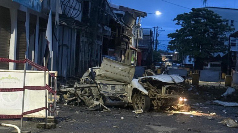 Tres atentados con explosivos sacudieron al suroccidente colombiano Tres atentados con explosivos sacudieron al suroccidente colombiano