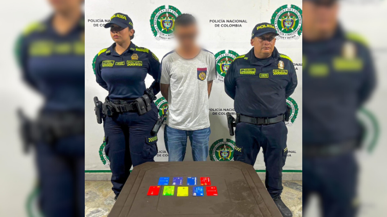 Clonaba tarjetas bancarias en un cajero al norte de Ibagué Clonaba tarjetas bancarias en un cajero al norte de Ibagué