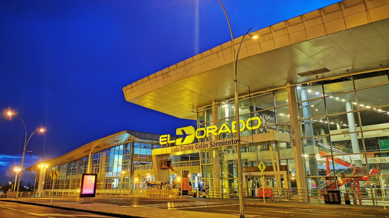 ¿Tumbaban a los pasajeros del Aeropuerto El Dorado? La SIC sancionó a dos comercios
