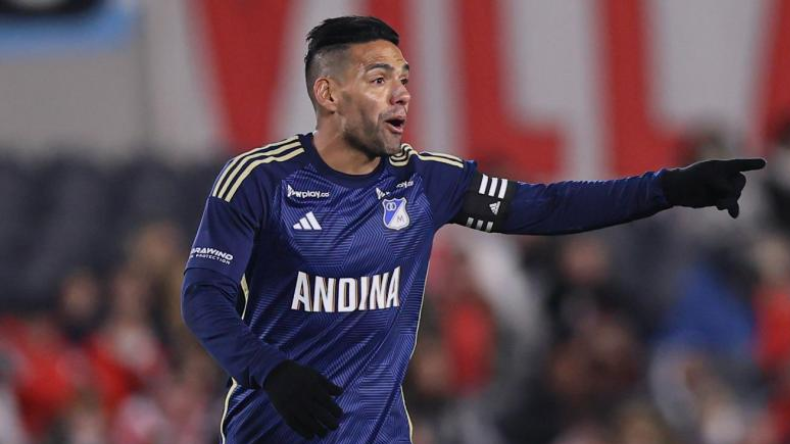 Falcao estalló contra el arbitraje tras eliminación de Millonarios: “Que se jodan los del VAR” Falcao estalló contra el arbitraje tras eliminación de Millonarios: “Que se jodan los del VAR”