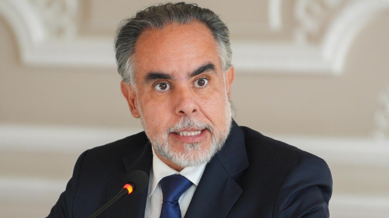 Gobierno Nacional promete bajarle el tono a su discurso tras atentado contra Miguel Uribe Gobierno Nacional promete bajarle el tono a su discurso tras atentado contra Miguel Uribe