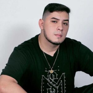 Hijo de Hurtado fue contratado en Infibagué con certificado laboral dudoso