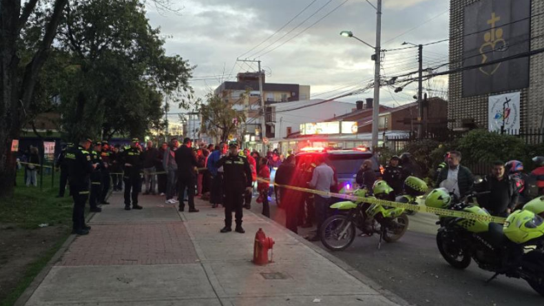 Fiscalía adelanta investigación en el lugar del atentado contra Miguel Uribe Turbay Fiscalía adelanta investigación en el lugar del atentado contra Miguel Uribe Turbay