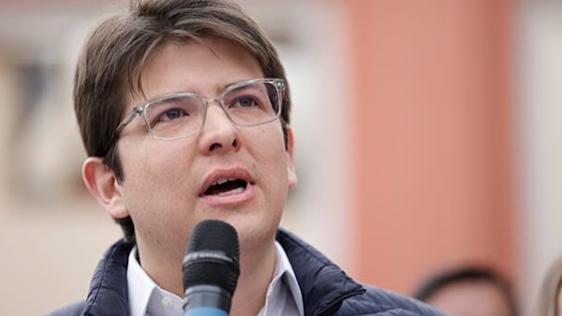 Capturan a mujer que habría participado en atentado contra Miguel Uribe
