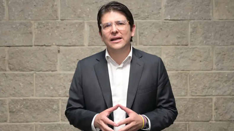 Miguel Uribe Turbay sigue en estado crítico, según la Fundación Santa Fe Miguel Uribe Turbay sigue en estado crítico, según la Fundación Santa Fe