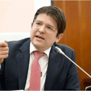 Capturan a cuarto presunto implicado en atentado contra el senador Miguel Uribe Turbay Capturan a cuarto presunto implicado en atentado contra el senador Miguel Uribe Turbay