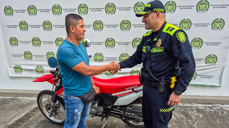 Motocicleta robada en Armenia fue recuperada en Ibagué Motocicleta robada en Armenia fue recuperada en Ibagué