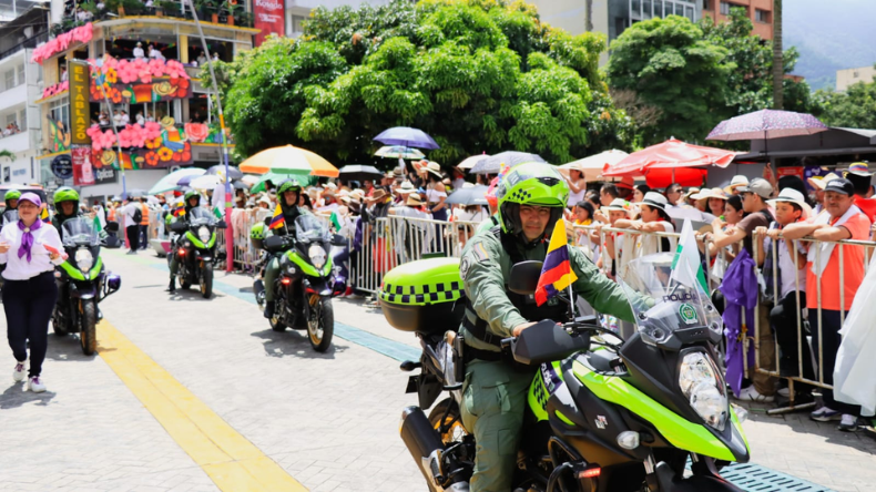 Más de 2.000 policías custodiarán el 51º Festival Folclórico Colombiano en Ibagué Más de 2.000 policías custodiarán el 51º Festival Folclórico Colombiano en Ibagué
