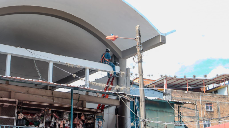 Refuerzan seguridad en la Plaza de La 21 con sistema de alertas sonoras Refuerzan seguridad en la Plaza de La 21 con sistema de alertas sonoras