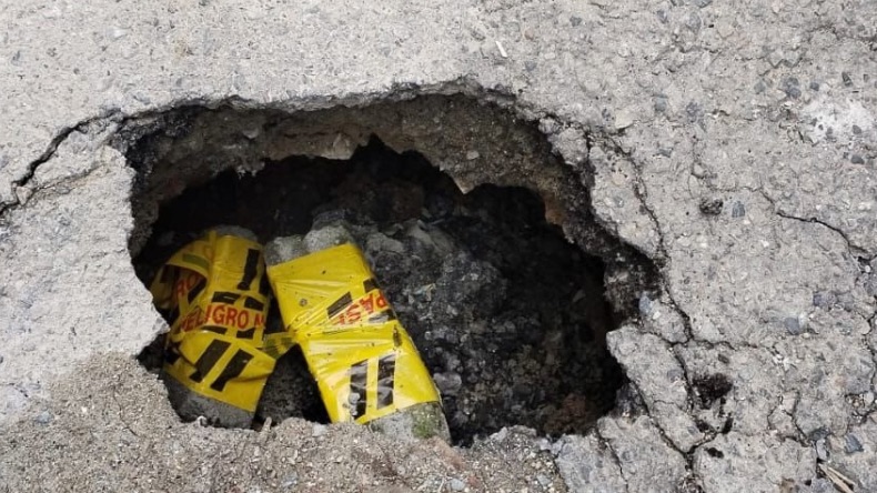 Persisten los problemas viales en Belalcázar: reaparece el hueco de la calle 26A Persisten los problemas viales en Belalcázar: reaparece el hueco de la calle 26A
