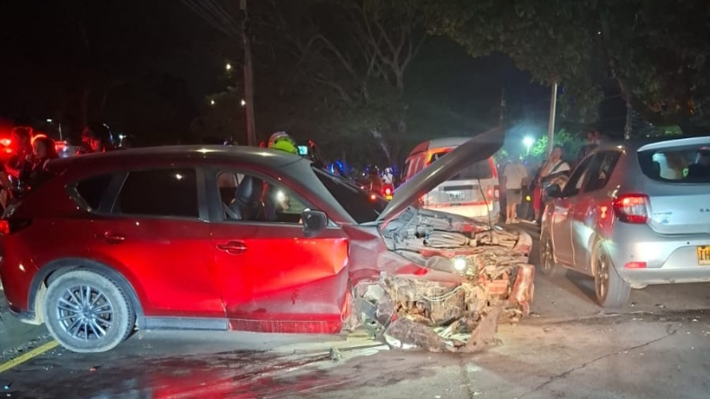 Fuerte accidente de tránsito en Picaleña Fuerte accidente de tránsito en Picaleña