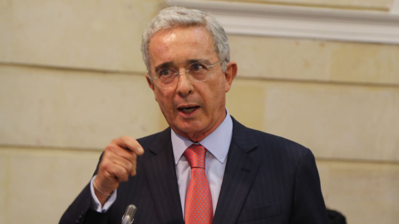 Uribe le respondió a Petro sobre el supuesto proceso judicial en EE.UU. Uribe le respondió a Petro sobre el supuesto proceso judicial en EE.UU.
