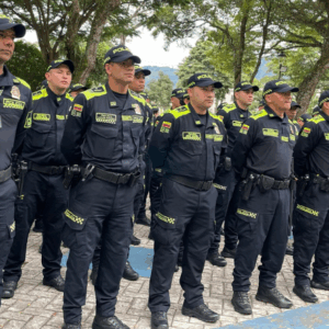 Más de 1.000 policías estarán cuidando la seguridad durante el desfile de San Juan Más de 1.000 policías estarán cuidando la seguridad durante el desfile de San Juan
