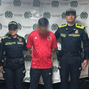 Con un cuchillo intentó robar a un ciclista en Ibagué Con un cuchillo intentó robar a un ciclista en Ibagué