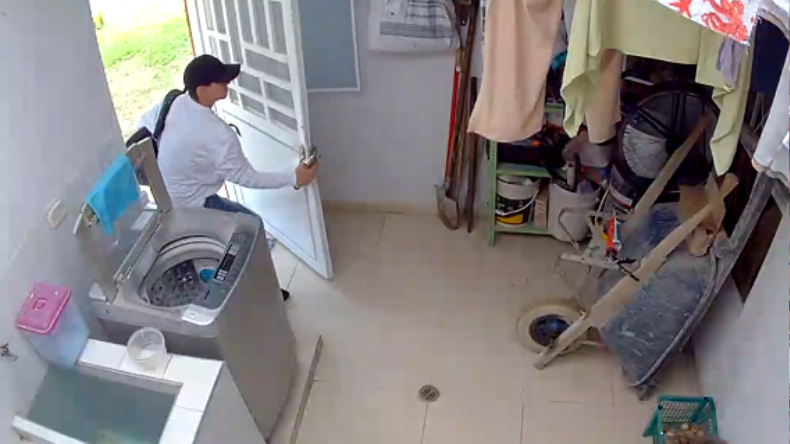 Vecinos frustran robo en vivienda del Rincón de las Américas Vecinos frustran robo en vivienda del Rincón de las Américas