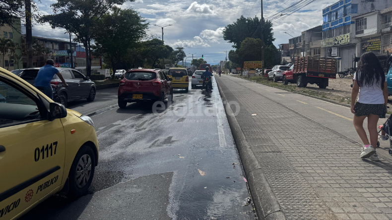 Persisten fugas de agua en Ibagué y el IBAL no responde Persisten fugas de agua en Ibagué y el IBAL no responde