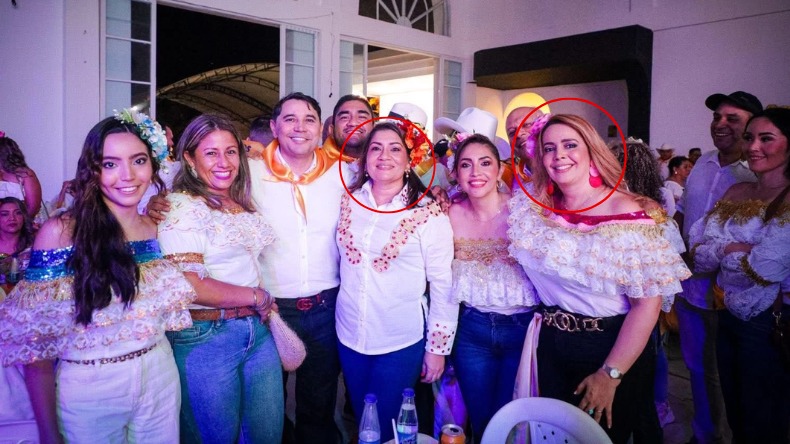Magda Herrera, mujer de confianza de Hurtado, fue la primera en salir.