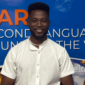 El inmigrante africano que fue estafado en Ibagué y fundó una academia de idiomas El inmigrante africano que fue estafado en Ibagué y fundó una academia de idiomas