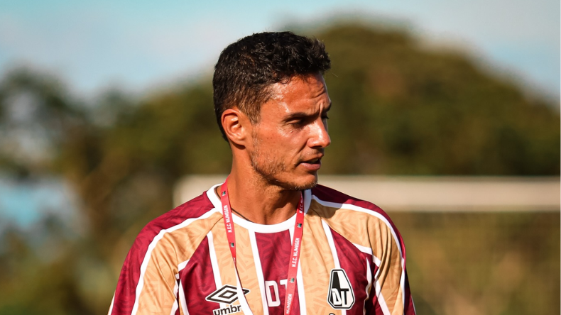 «Ningún entrenador puede prometer victorias, pero sí jugar bien»: nuevo técnico del Deportes Tolima «Ningún entrenador puede prometer victorias, pero sí jugar bien»: nuevo técnico del Deportes Tolima