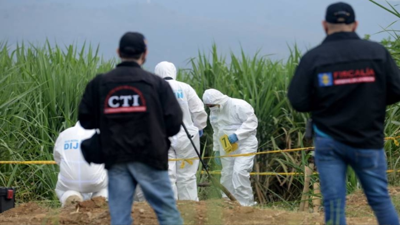 Hallan cadáver con impactos de arma de fuego en zona rural de Melgar Hallan cadáver con impactos de arma de fuego en zona rural de Melgar