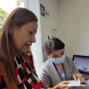 Usuaria de la Nueva EPS completa tres meses sin recibir medicamentos Usuaria de la Nueva EPS completa tres meses sin recibir medicamentos