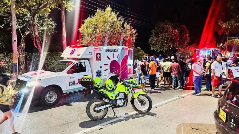Un muerto y dos heridos dejó violento choque de motos en Melgar Un muerto y dos heridos dejó violento choque de motos en Melgar