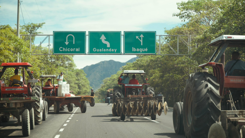 Continúan los bloqueos viales por el paro arrocero en el Tolima Continúan los bloqueos viales por el paro arrocero en el Tolima