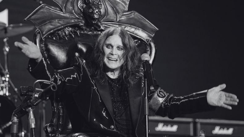 Murió Ozzy Osbourne, vocalista y fundador de Black Sabbath a sus 76 años Murió Ozzy Osbourne, vocalista y fundador de Black Sabbath a sus 76 años