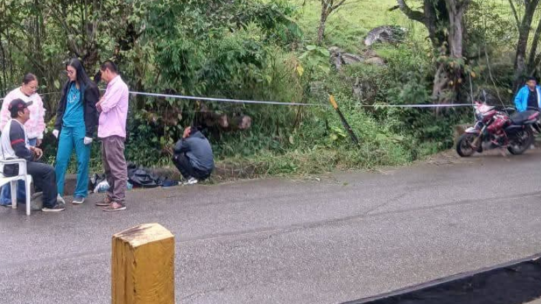 Mujer murió tras accidentarse en moto en Planadas Mujer murió tras accidentarse en moto en Planadas
